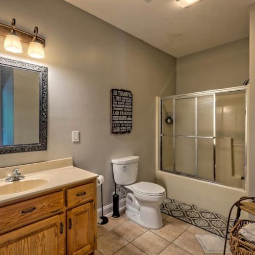 Full bath off hallway on terrace level