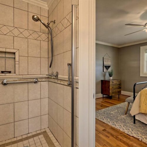 2nd guest bathroom and walk in shower