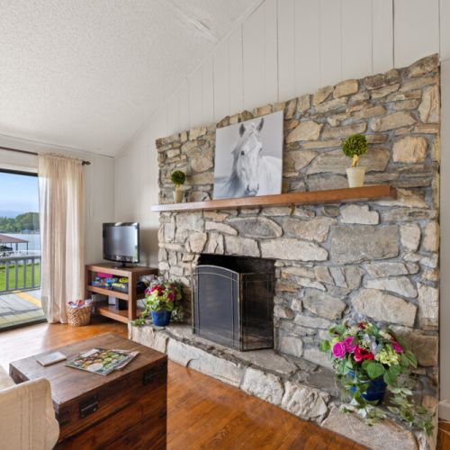 Stone fireplace (no fires please).