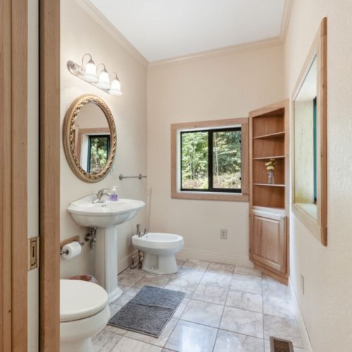 Master bathroom.