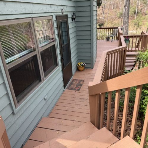 Stairs to entrance of home.