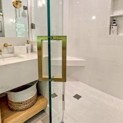 Master bathroom shower