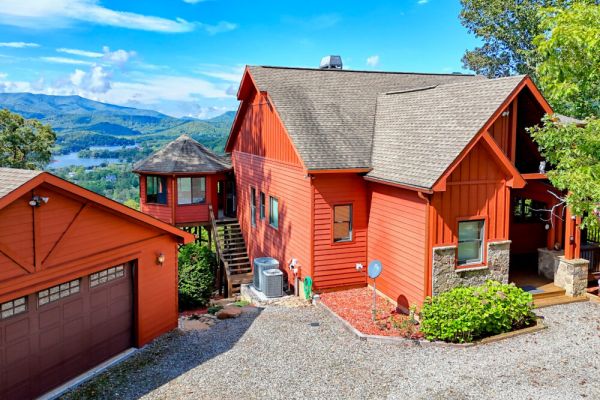 Majestic Mountain Retreat  Chatuge Home Concierge