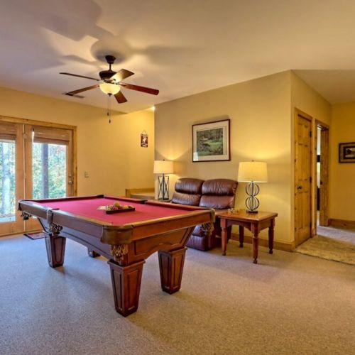 Doesn't this just invite you into the entertaining area!