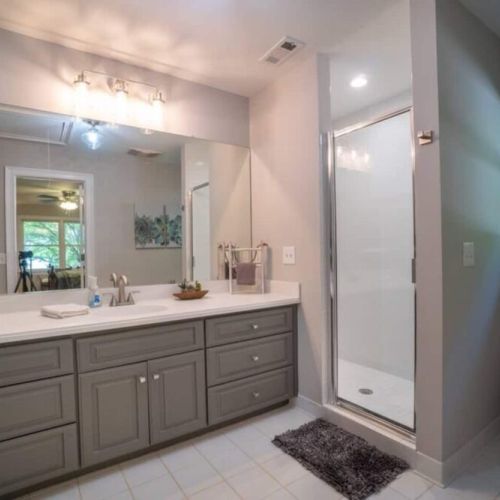 Bathroom shower