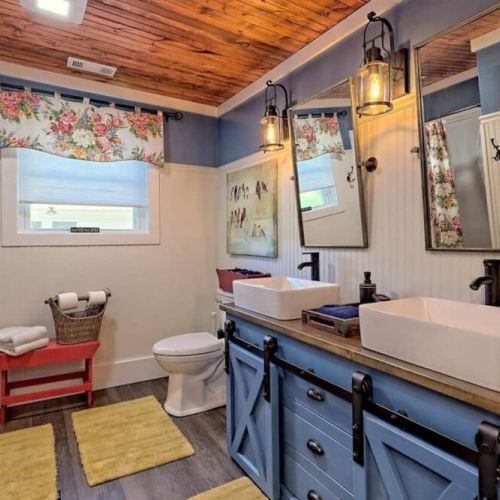 House Guest Bathroom