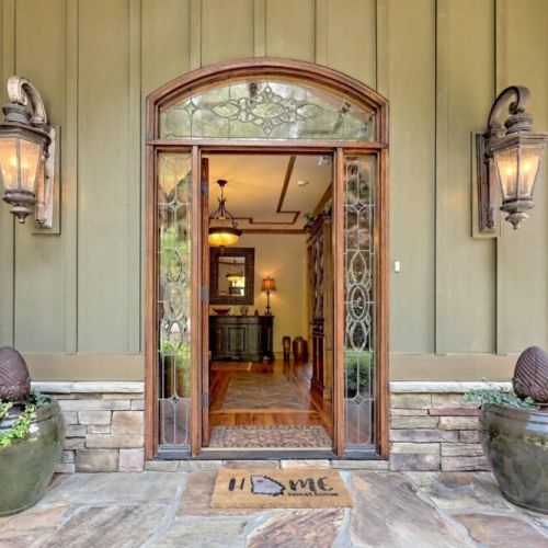 Welcoming entryway!