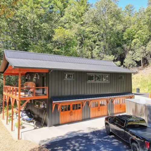 Side view with tree top viewing from the deck