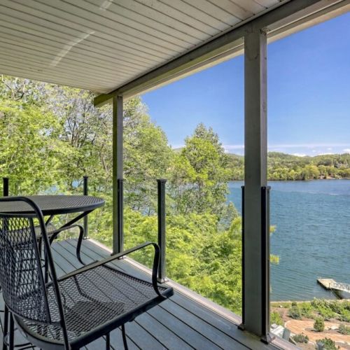 Private balcony off master bedroom
