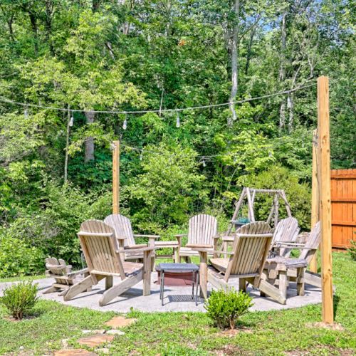 Outdoor firepit. Gather round.