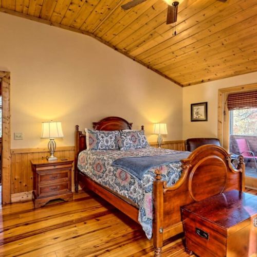 Master Queen bedroom on top floor....inviting now isn't it! And french doors to the upper deck for more lounging!