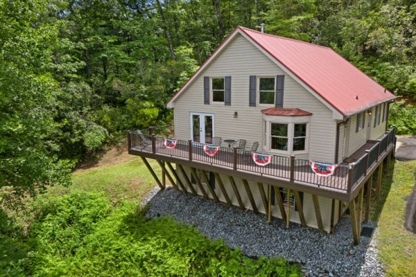 Timber Ridge Retreat by Chatuge Home Concierge