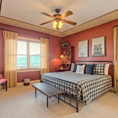 terrace level Queen bedroom