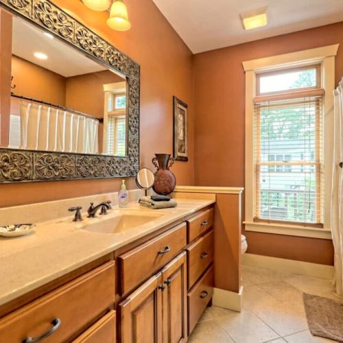 terrace level bathroom