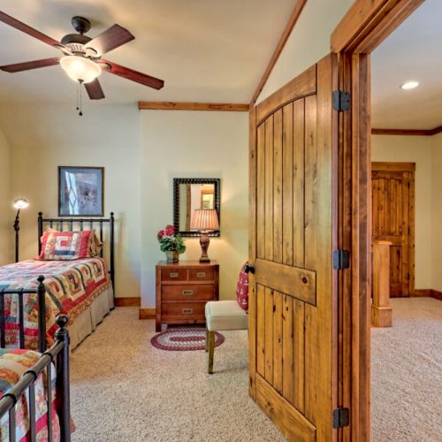 Bedroom #3 with  2 twin beds