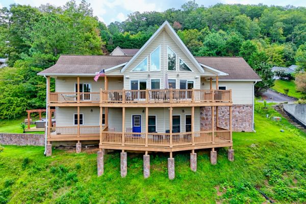 Fireside Vista –  by Chatuge Home Concierge