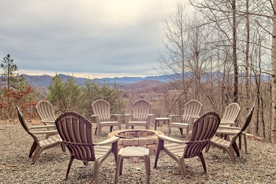 Firepit in the front of the house with mountain view