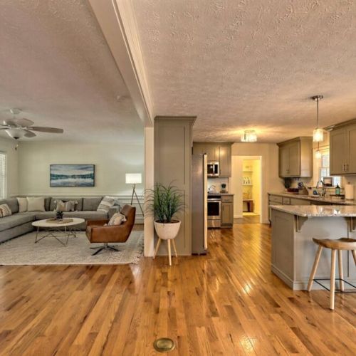 Large open concept living with lots of windows and natural light!