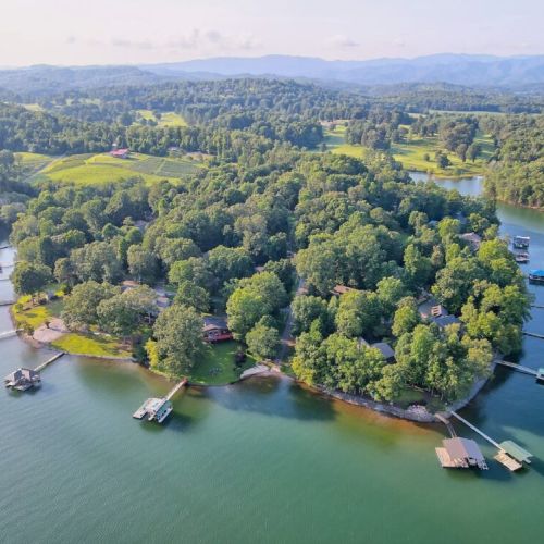 Aerial views of surrounding property and Lake Chatuge