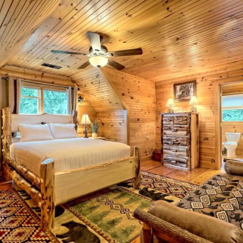 Such a cozy bedroom that's calling you to come to the mountains!