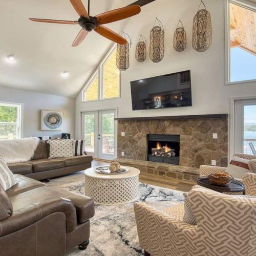 French doors flank the outdoor spaces and nice lake views for those pictures and selfies!
