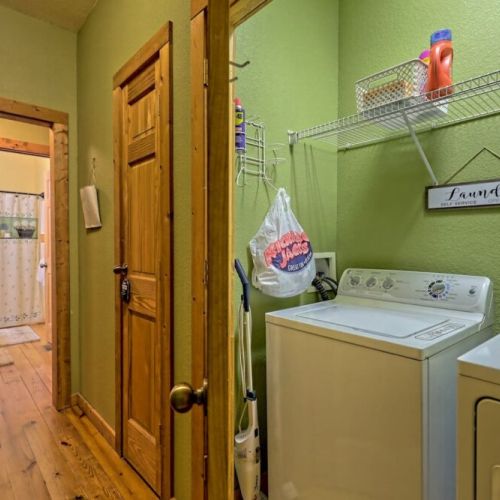 Laundry room area