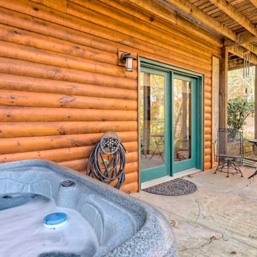 Hot tub off downstairs pool table area....looks inviting, doesn't it?!