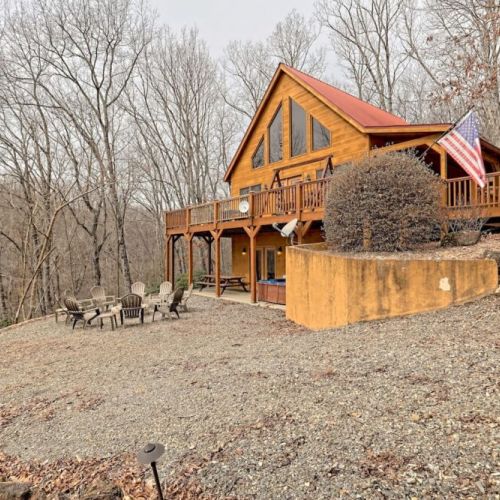 View from side yard to lower deck